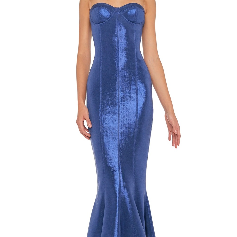 Elegant Blue Strapless Dress